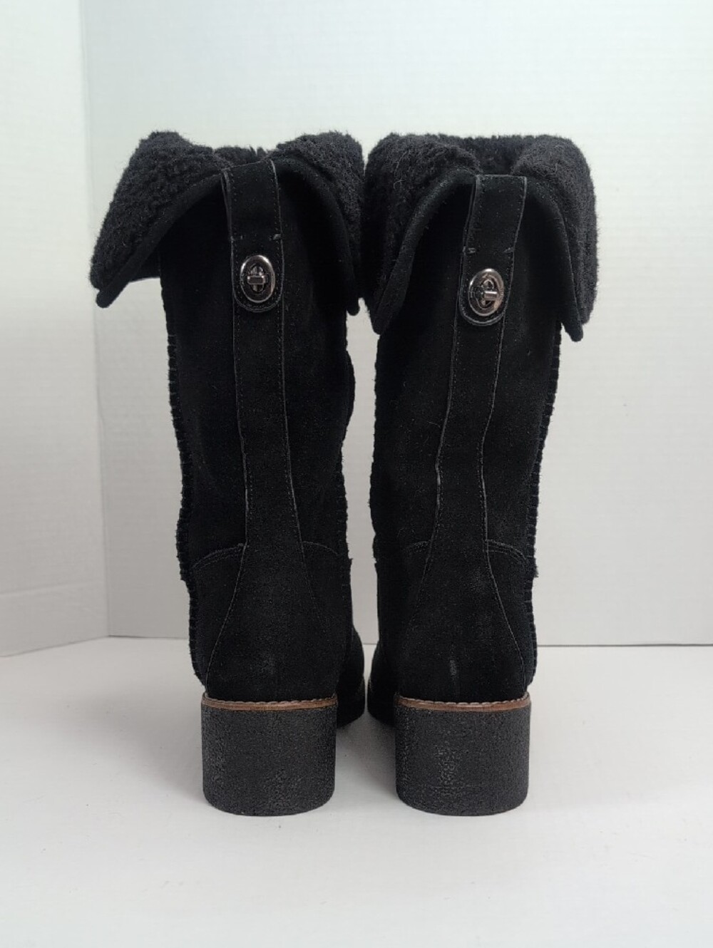Coach Turnlock Shearling Black Suede Boots Size 7 Like New - Picture 3 of 13